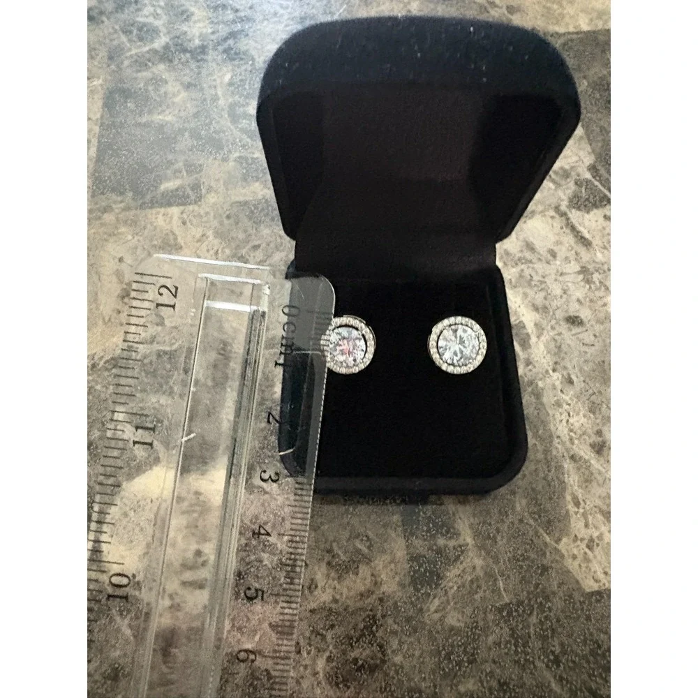 Silver Tone Round‎ Halo Cubic Zirconia Stud Earrings Brilliant Cut Pave Border